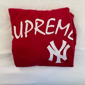 SUPREME X MLB YANKEES